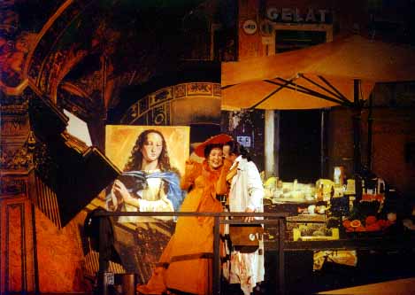 Image :  Floria Tosca (Nelly Miricioiu) et Mario Cavaradossi (Vladimir Galouzine) lors d'un duo de l'acte 1. Photo : Grand'angle Philippe Gromelle, Orange.